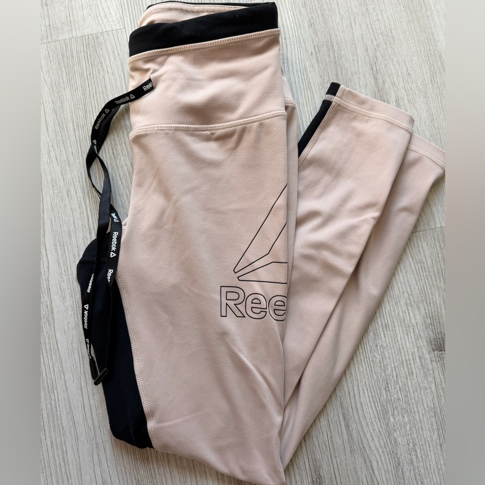 Reebok Cream and Black Activewear